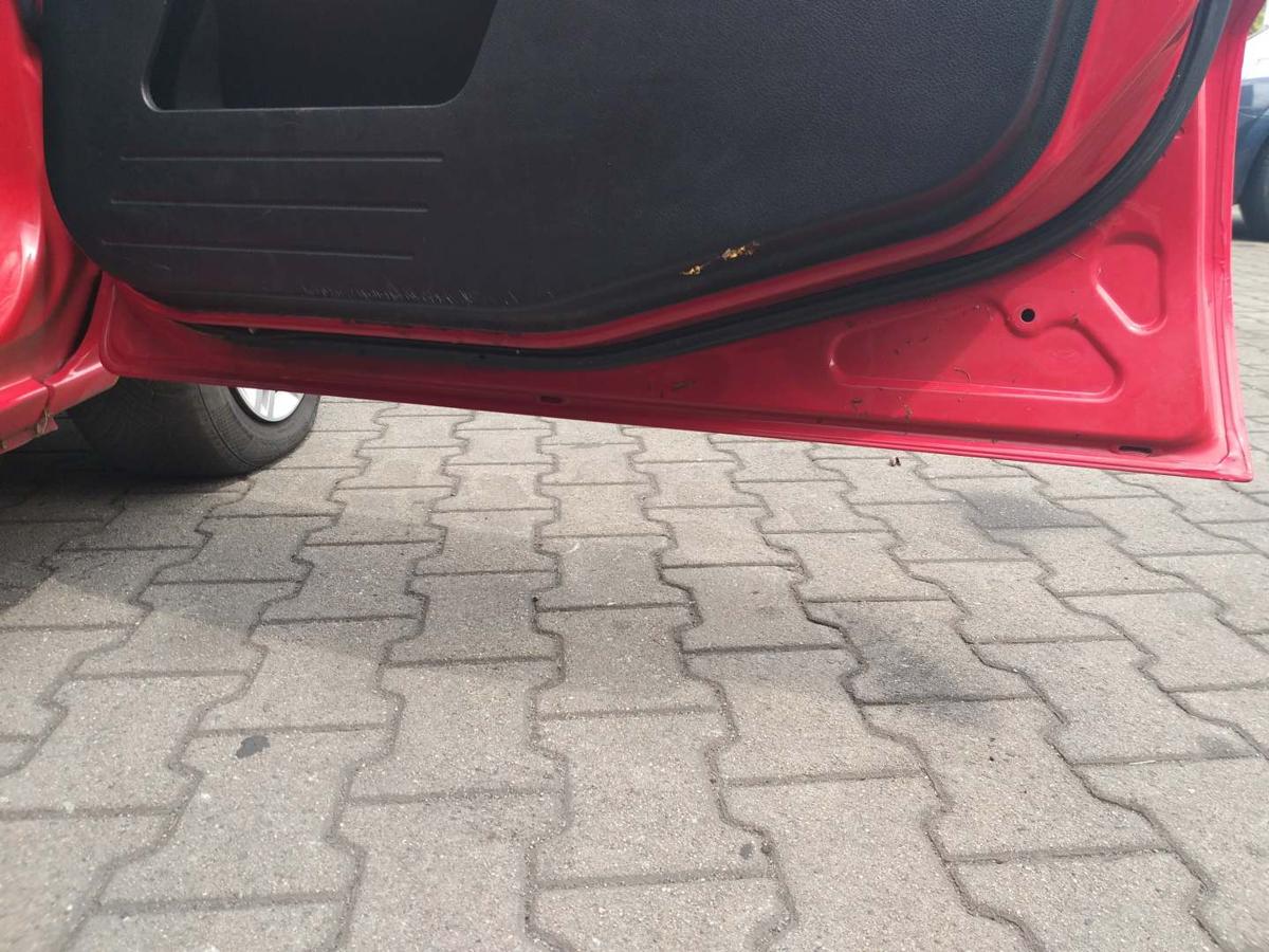 Ford Fusion original Tür vorn rechts Rot Bj.2007